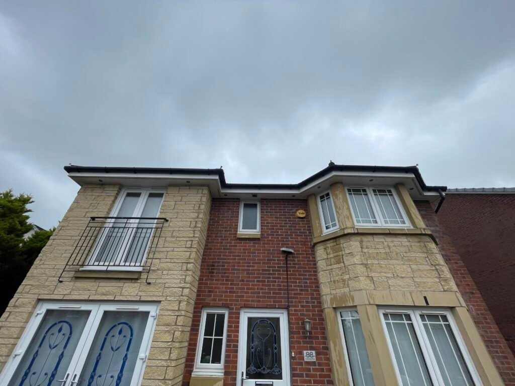 Blocked Gutters Airdrie: 6 Warning Signs You Must Not Ignore 2 Blocked Gutters Airdrie: 6 Warning Signs You Must Not Ignore 2