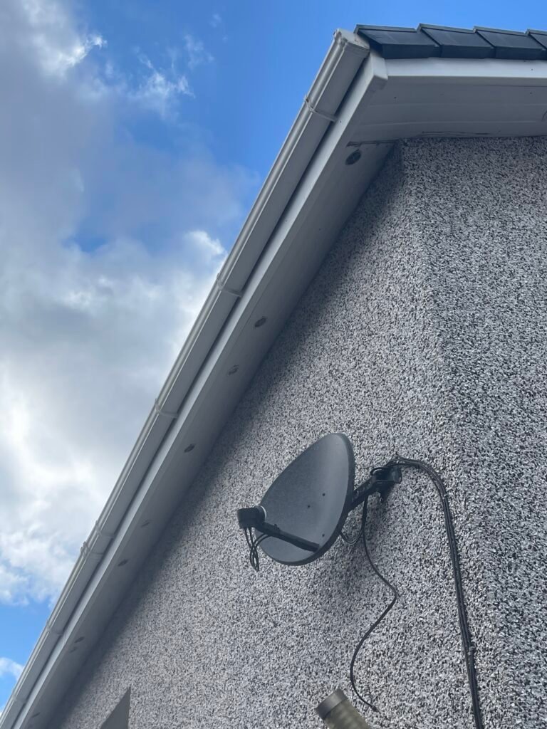 Blocked Soffit Vents: The ‘Roof Leak’ That Isn’t a Leak 1